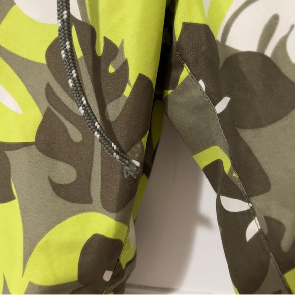 R&R Sport Green Leaf Print Swim Shorts - Picture 7 of 9